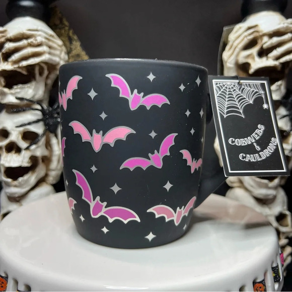 Cobwebs & Cauldrons Halloween Soft Touch Black - Pink & Silver Trim Bat Mug x2 - Picture 7 of 12